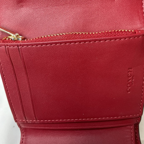 Coach Outlet Small Trifold Wallet In - Picture 3 of 5